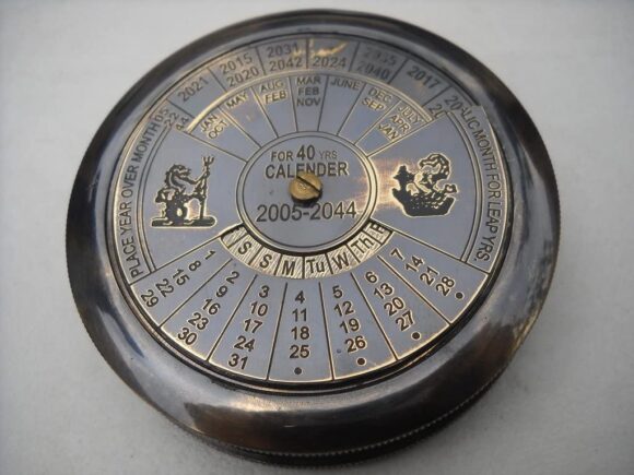 MEDIEVALCOLLECTION Brass Nautical Pocket Compass 3'' 40 Year Calender Compass