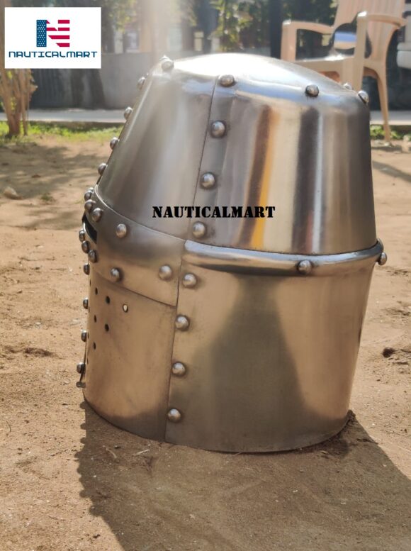 Nautical-Mart IR80685C Great Helm Knight Templer Helmet - Image 3