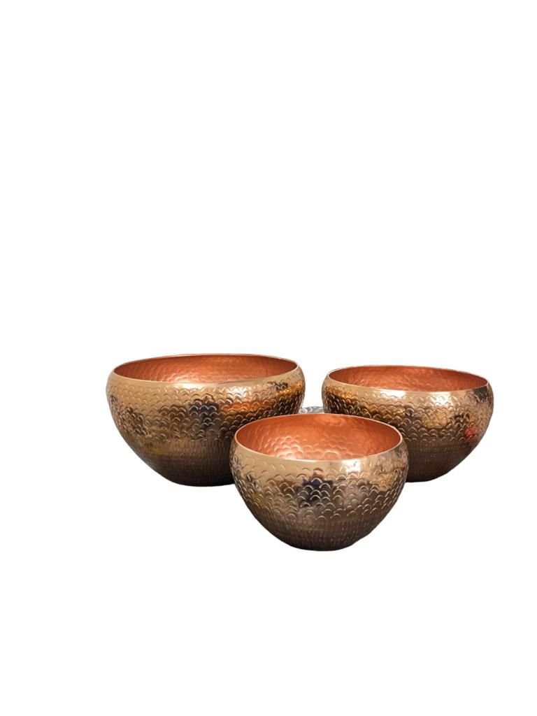 Set of 3 Hammered Gold Nesting Decorative Bowls - Image 2