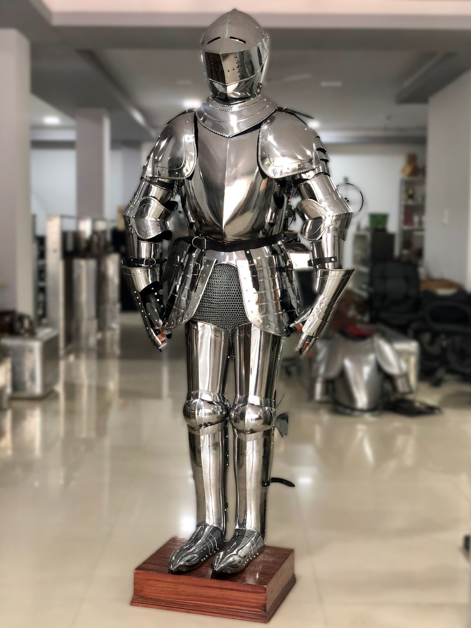 Historium Vault Medieval Wearable Knight Crusader Full Suit of Armor Halloween Costume