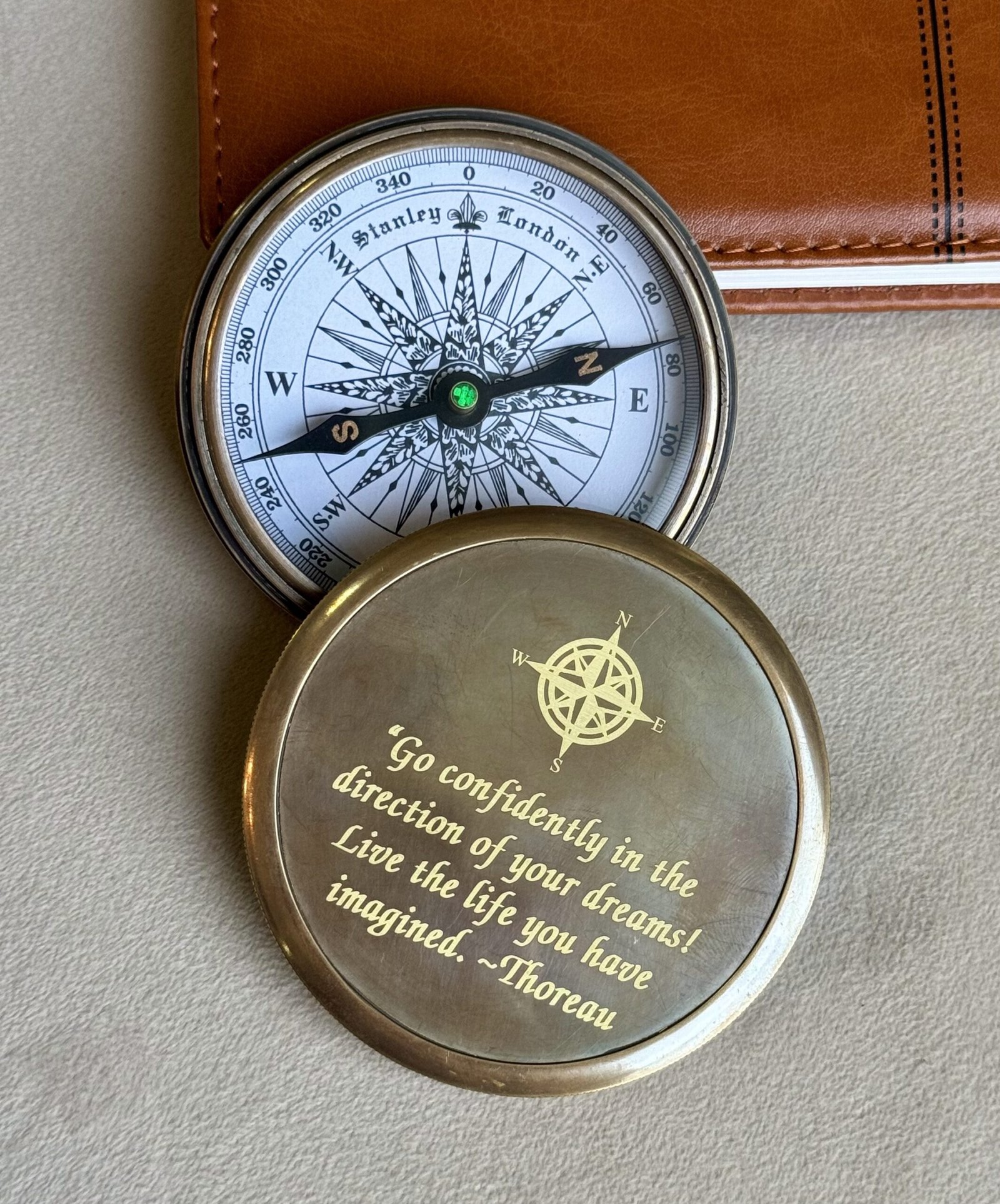 Compass Gift For MomDad, Vintage Pocket Compass Engraved With Go Confidently Customized Gifts For WomenMen - Image 6