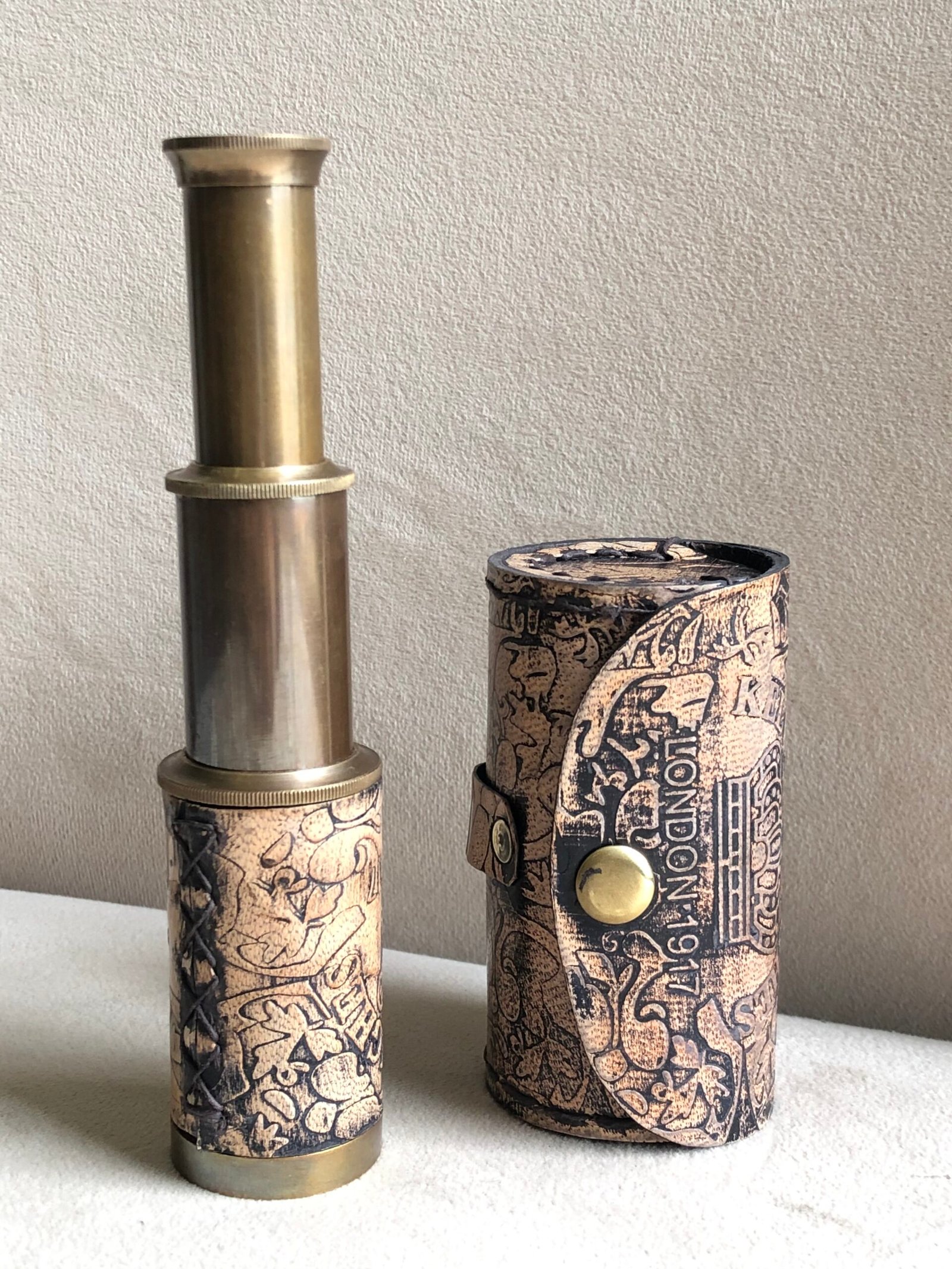 Nautical Handheld Pirate Brass Telescope with BoxCase,Sailor Home Decor Pirate Captain Boat Gift (6 Kelvin & Hughes) Collectible Gift, Perfect for Christmas & Holiday Gifting - Image 8