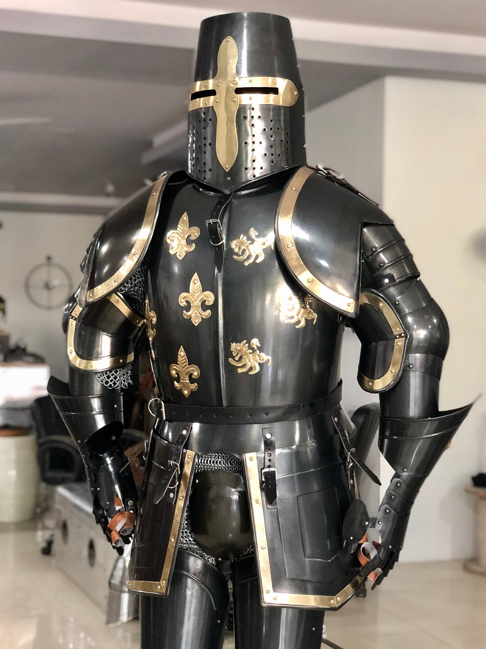 Historium Vault Knight Suit of Armor Medieval Crusade Knight Costume Black Knights breastplate - Image 4