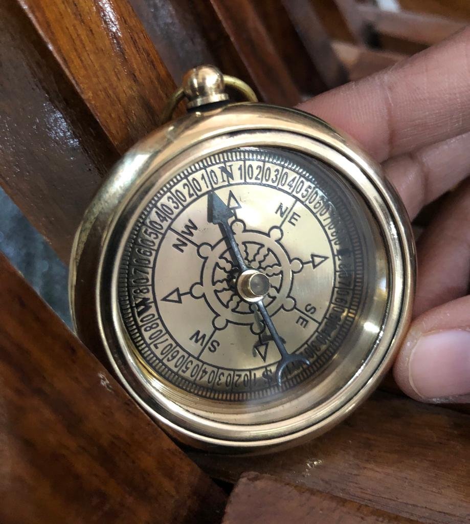 RMS Titanic Inspired Pocket Compass, Perfect For Nautical Collectors And Gift Giving, 2 Inch Compact Design With Magnetic Jeweled Needle For Accurate Navigation - Image 3