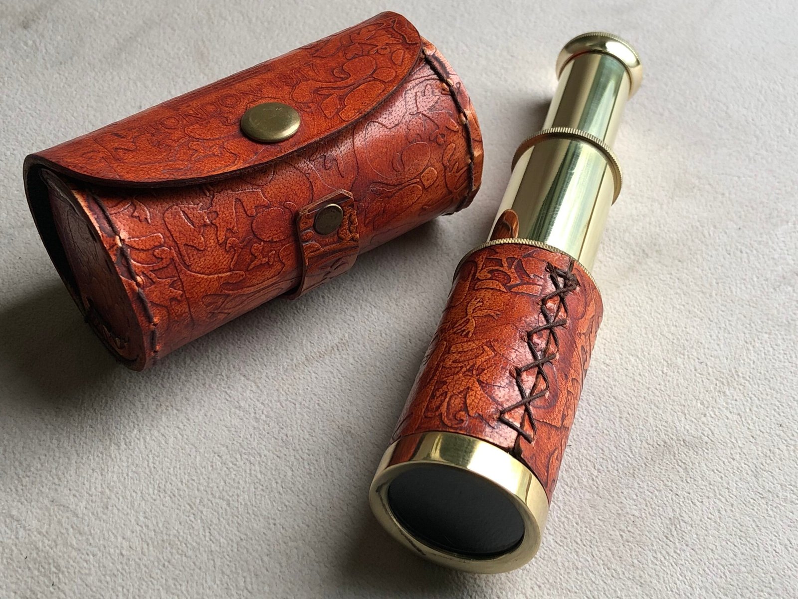 Nautical Handheld Pirate Brass Telescope with BoxCase Sailor Home Decor Pirate Captain Boat Gift (6, Kelvin & Hughes) – Brass - Image 2