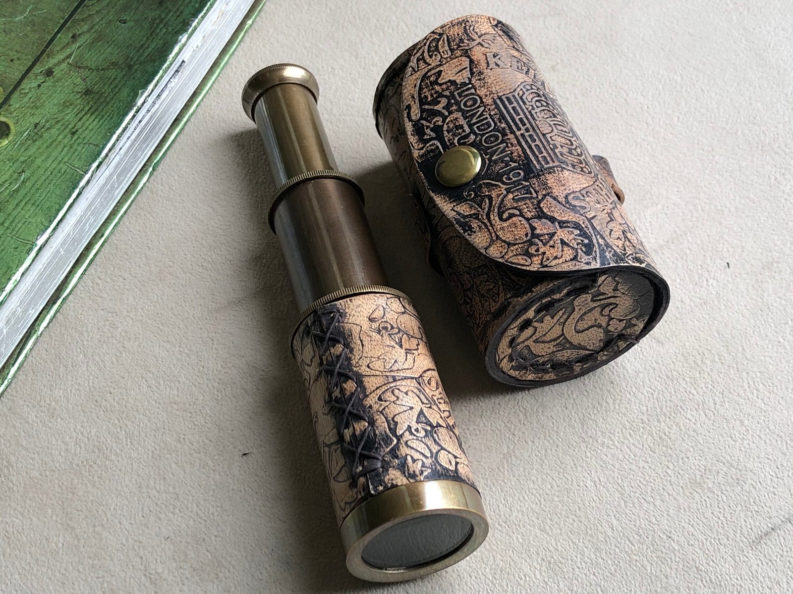 Nautical Handheld Pirate Brass Telescope with BoxCase,Sailor Home Decor Pirate Captain Boat Gift (6 Kelvin & Hughes) Collectible Gift, Perfect for Christmas & Holiday Gifting - Image 4