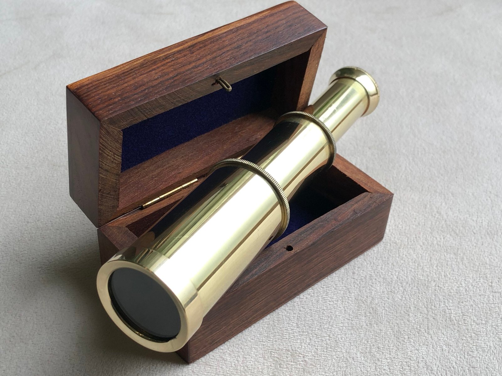 Historium Vault 6 Inch Brass Telescope with Wooden Box for Nautical Collectibles and Pirate Spyglass for Young and Adults, Ideal Decorative Piece for Home or Office - Image 8