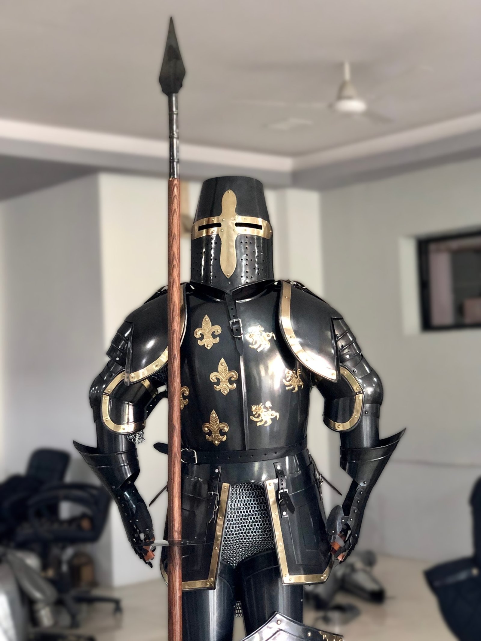 Historium Vault Knight Suit of Armor Medieval Crusade Knight Costume Black Knights breastplate - Image 5