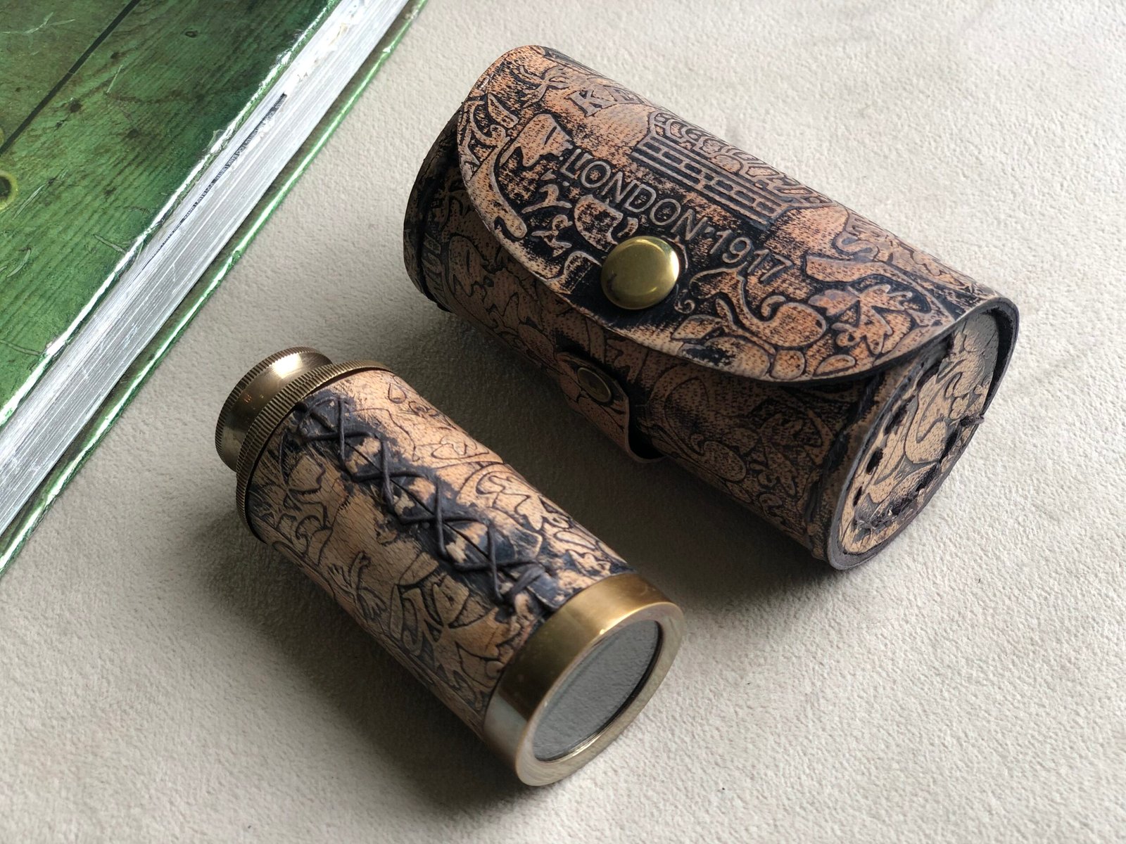 Nautical Handheld Pirate Brass Telescope with BoxCase,Sailor Home Decor Pirate Captain Boat Gift (6 Kelvin & Hughes) Collectible Gift, Perfect for Christmas & Holiday Gifting - Image 5